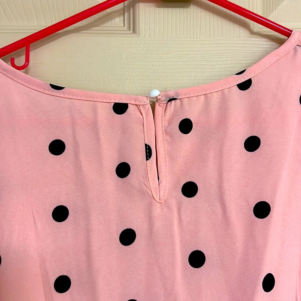 Pink peplum style top top with black polka dots - Picture 4 of 4